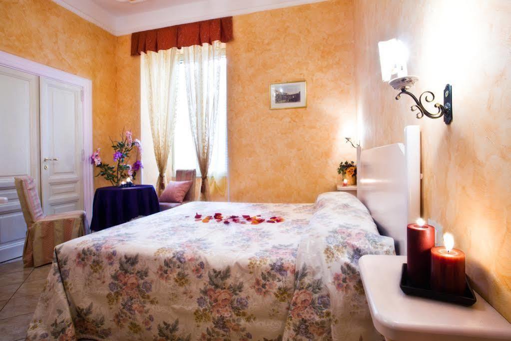 Glatimia Pensión 3*